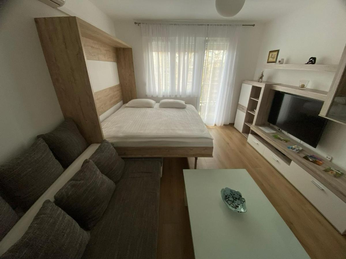 Apartman Yellow - Self Check In Осиек Экстерьер фото